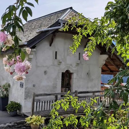 Prázdninový dům Alpine Hideaway For 2, Stunning Views, Near Morzine *